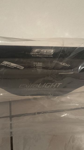 Used Fsa Extra Light Ergo Carbone bike — image 1 of 5