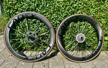 Used Cadex 50 Ultra Tubeless bike — image 2 of 5