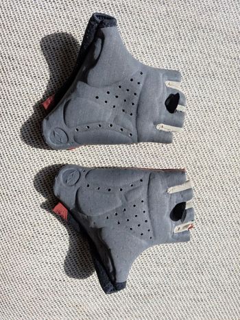 Used pedaled Odyssey Gloves, size M 2025 bike — image 2 of 2