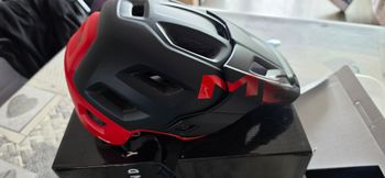 Used MET Roam MIPS Helmet 2025 bike