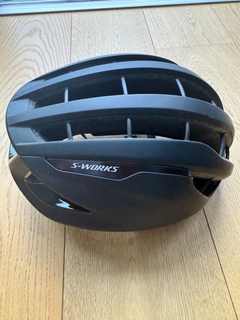 Used Specialized Prevail 3 Helmet black L 58-62 cm 2025 bike — image 6 of 9
