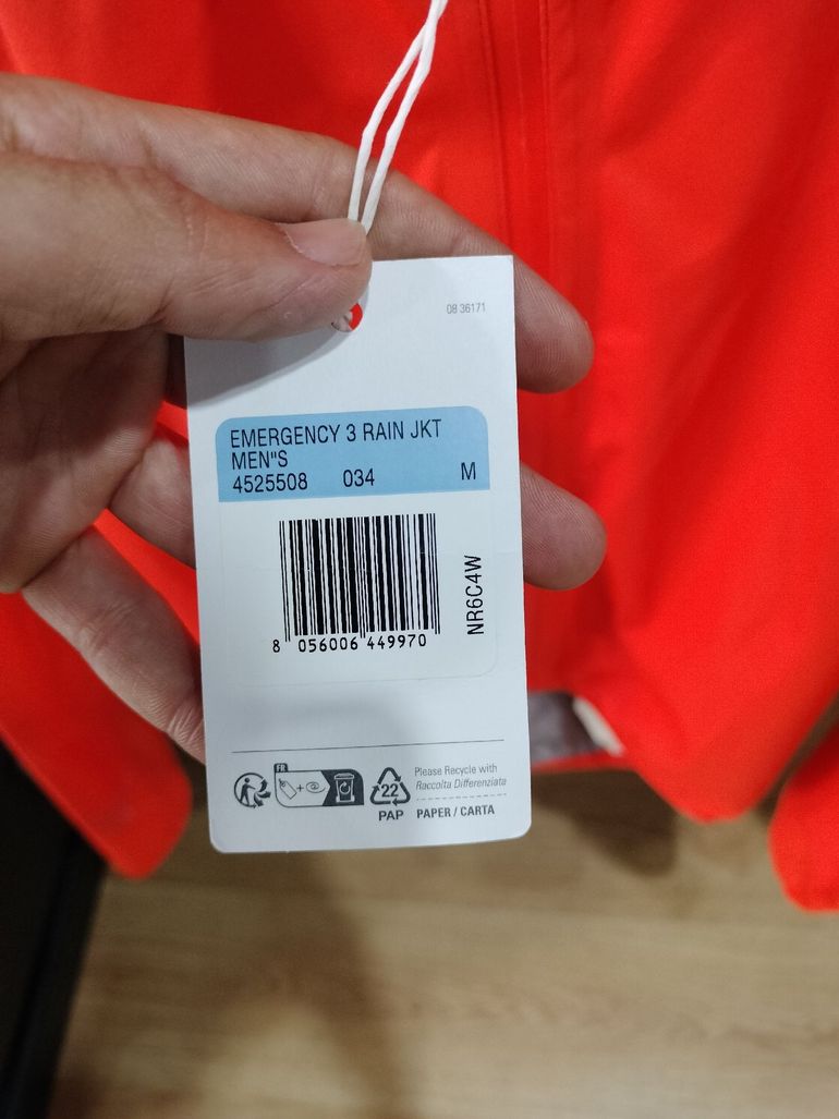 Used Castelli emergency 3 rain jacket 2026 bike — image 2 of 3