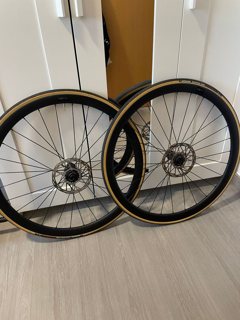 Used Bmc CRD321 Carbon Wheelset bike — image 1 of 3