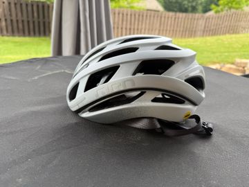 Used Giro Helios Spherical Helmet Cycling Accessories