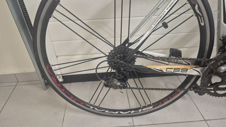 Used Campagnolo Chorus 11-speed Groupset 2013 bike — image 3 of 12