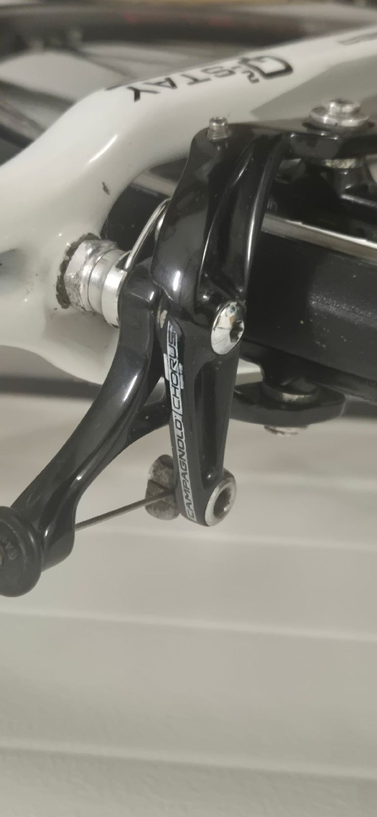 Used Campagnolo Chorus 11-speed Groupset 2013 bike — image 9 of 12