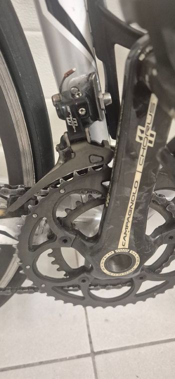 Used Campagnolo Chorus 11-speed Groupset 2013 bike — image 2 of 12