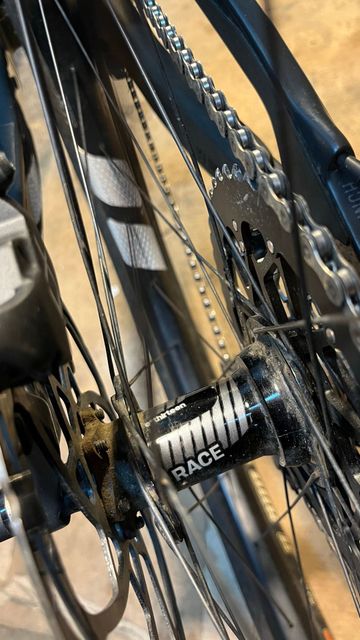 Used E*Thirteen 29 Carbon Wheels bike — image 3 of 4