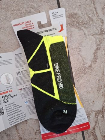 Used x-bionic Calzini X-Socks bike pro 4.0 2026 bike — image 3 of 4