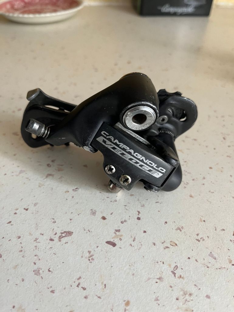 Used Campagnolo Veloce 10 vitesses Groupe + Cassette 13-29 bike — image 5 of 9