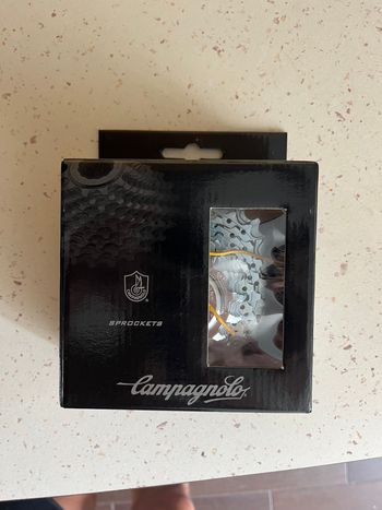 Used Campagnolo Veloce 10 vitesses Groupe + Cassette 13-29 bike — image 4 of 9