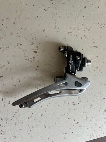 Used Campagnolo Veloce 10 vitesses Groupe + Cassette 13-29 bike — image 6 of 9