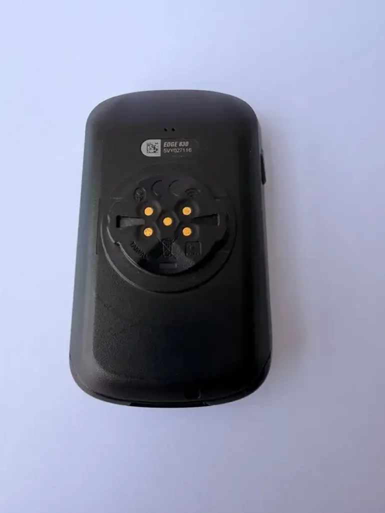 Used Garmin Edge 830 GPS Cycling Computer bike — image 8 of 8