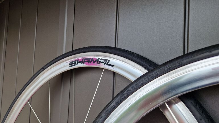 Used Campagnolo Shamal Wheelset 1994 bike — image 4 of 13