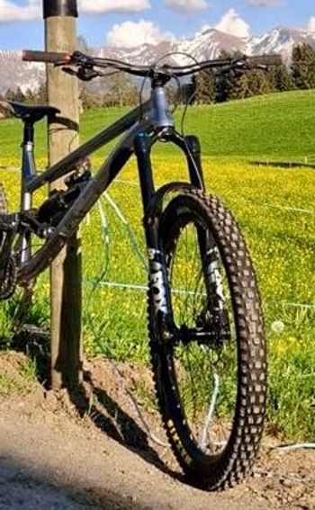Used Fox 38 Performance Fork 2022 bike — image 2 of 2