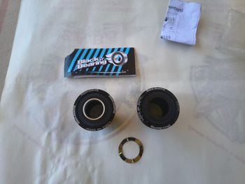 Used Bleck Bearing Movimento Centrale T47 bike — image 2 of 2