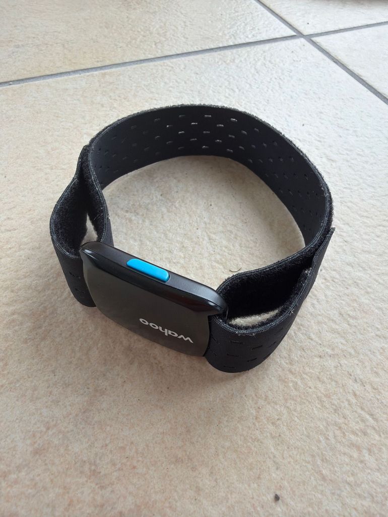 Used Wahoo TICKR FIT Heart Rate Monitor 2024 bike — image 1 of 3