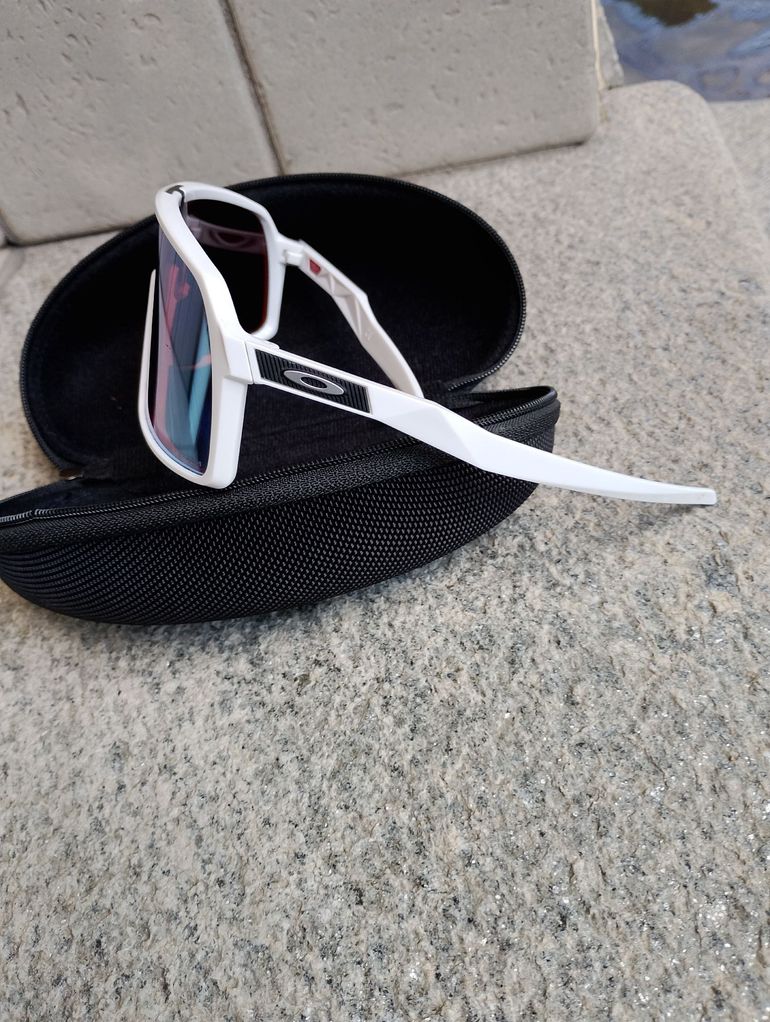 Used Oakley Sutro Montatura Bianca Lente Specchio Prizm 2024 bike — image 2 of 3