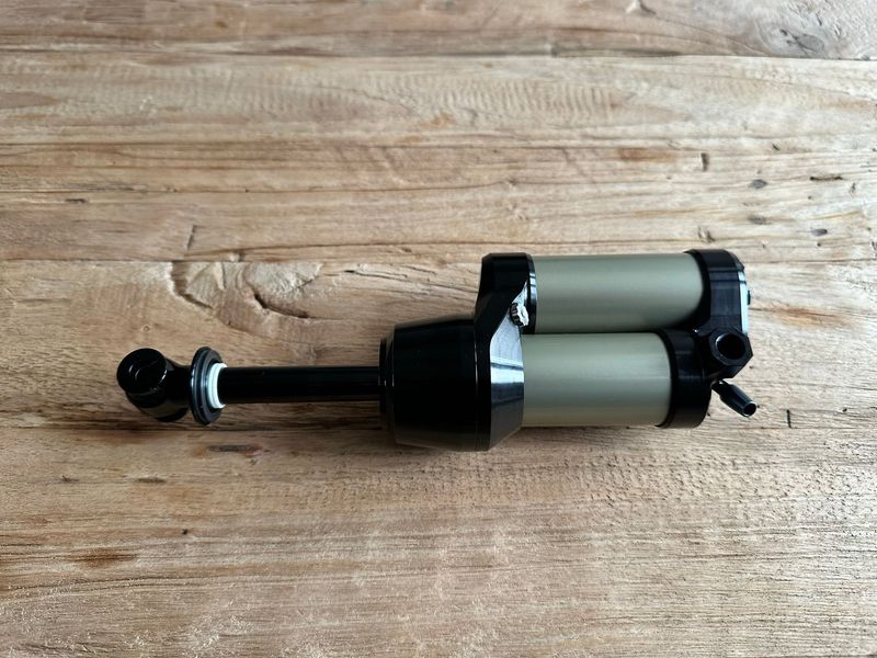 Gebrauchtes Intend Hover OPT Air Shock 2024 Rear Suspension