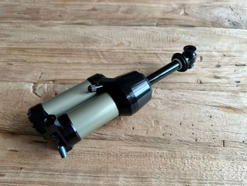 Used Intend Hover OPT Air Shock 2024 bike — image 2 of 7