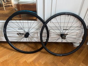 Used Campagnolo 30 Carbon Gravel Wheels