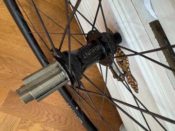 Used Campagnolo 30 Carbon Gravel bike — image 2 of 3