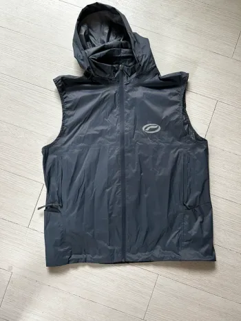 Used Optimistic Runners Veste sans manche imperméable bike