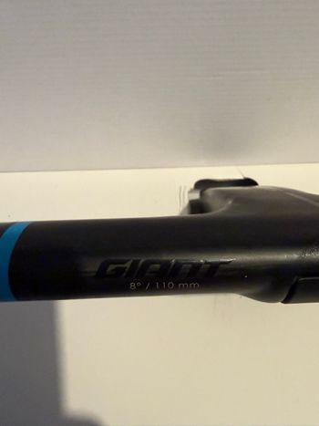 Used Giant Contact SLR Handlebar 2021 bike — image 7 of 9