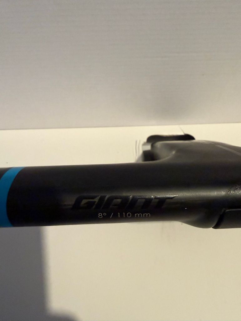 Used Giant Contact SLR Handlebar 2021 bike — image 7 of 9