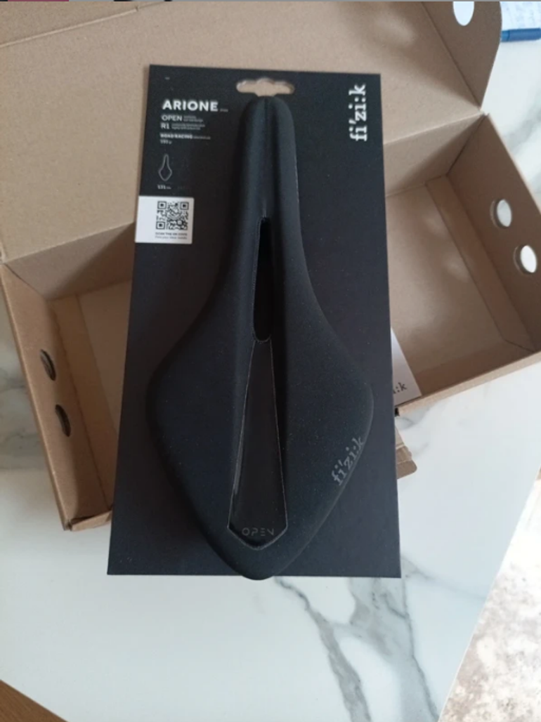 Used Fizik Arione R1 Open 2026 bike — image 1 of 5