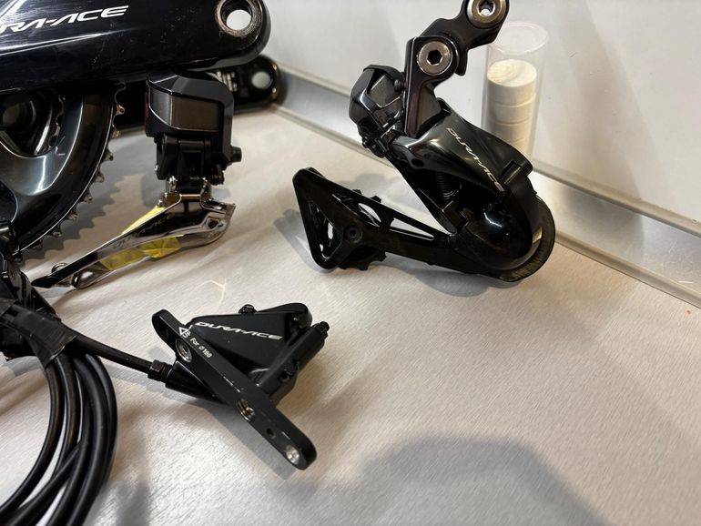 Used Shimano Dura-Ace Di2 Disc 2022 bike — image 3 of 16