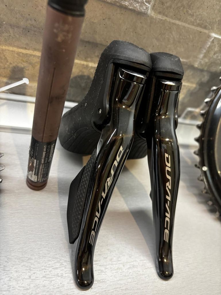 Used Shimano Dura-Ace Di2 Disc 2022 bike — image 13 of 16