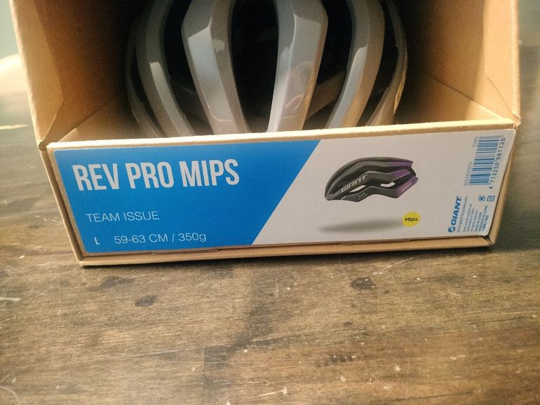 Used Giant REV PRO MIPS JAYCO ALULA 2025 bike — image 7 of 11