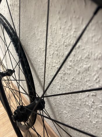 Used Dt Swiss P 1800 SPLINE 23 Disc Laufradsatz 2026 bike — image 3 of 5