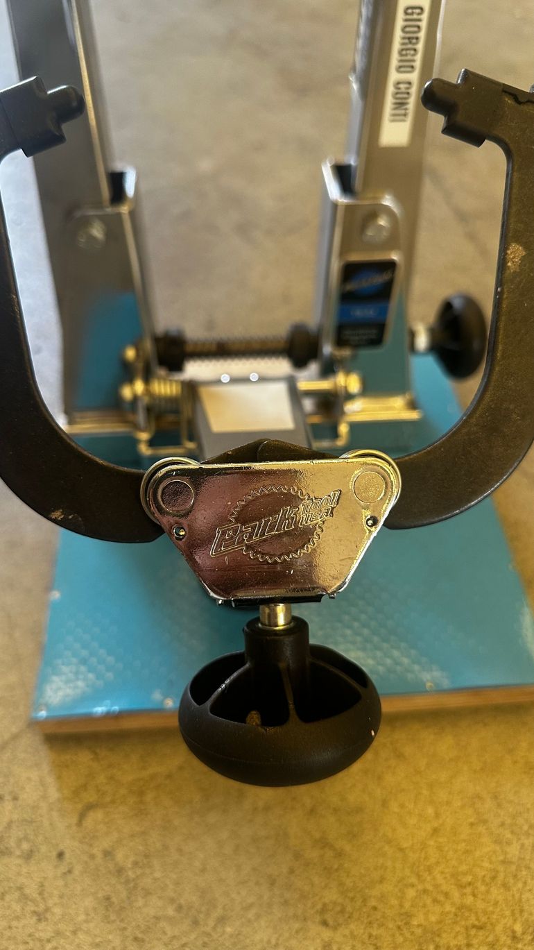 Used Park Tool Centraruote Professionale TS 2.2 bike — image 3 of 4