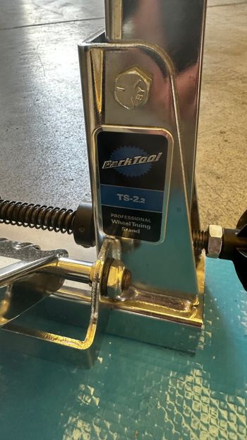 Used Park Tool Centraruote Professionale TS 2.2 bike — image 2 of 4