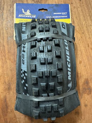 Brugt Michelin DH22 29 pouces 2025 bike — billede 2 af 2