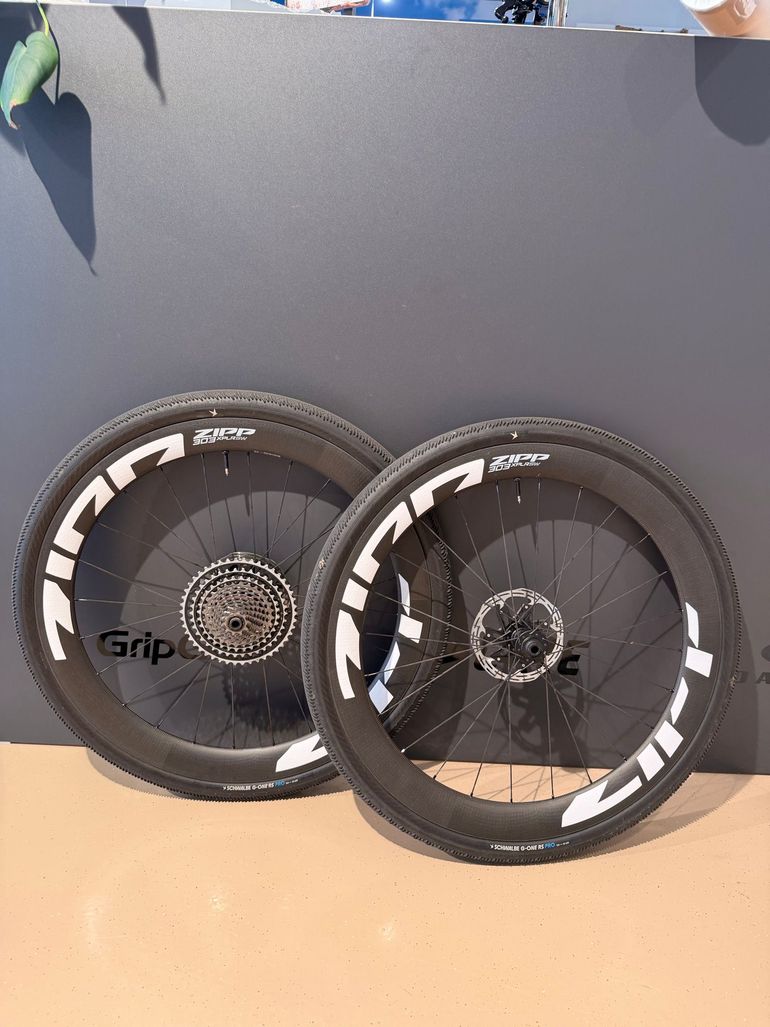 Used Zipp 303 XPLR SW 2025 bike — image 1 of 2