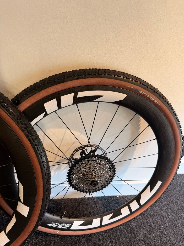 Used Zipp 303 XPLR SW Carbon Wheelset 2025 bike — image 2 of 3
