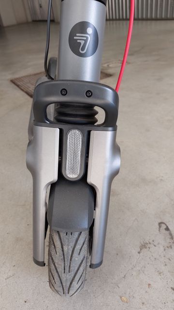 Used ninebot F3e 2025 bike — image 9 of 18