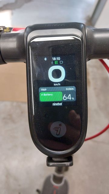 Used ninebot F3e 2025 bike — image 2 of 18