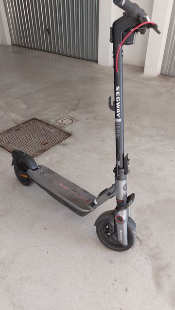 Used ninebot F3e 2025 bike — image 7 of 18