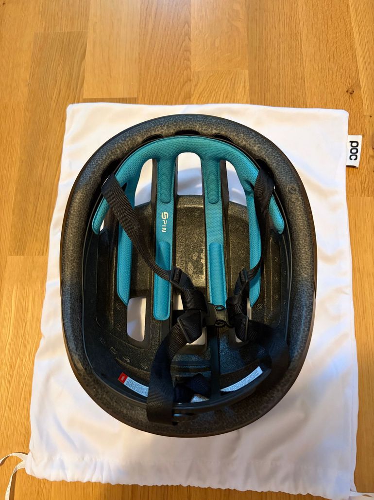 Used POC Omne Air Helm bike — image 4 of 5