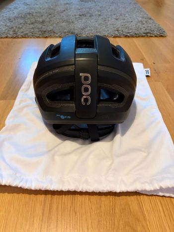 Used POC Omne Air Helm bike — image 3 of 5