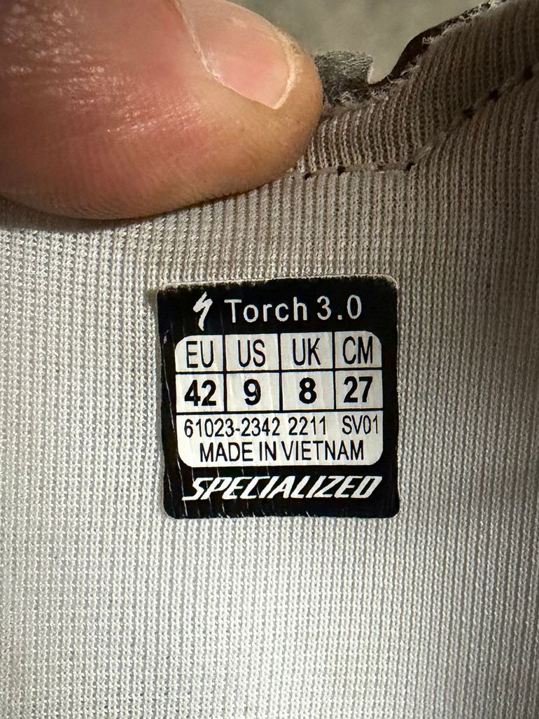Used Specialized Torch 3.0 2024 bike — image 6 of 8