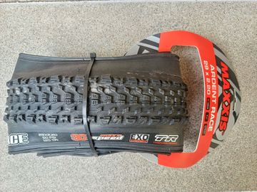 Maxxis Copertone 2025 Tyres & Tubes d'occasion
