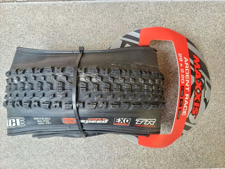 Used Maxxis Copertone 2025 bike — image 1 of 5