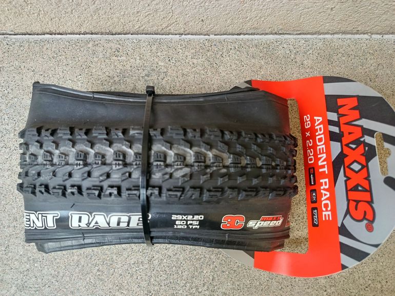 Used Maxxis Copertone 2025 bike — image 2 of 5