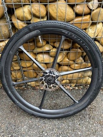 Used graal 6SPDC 2025 bike — image 6 of 8
