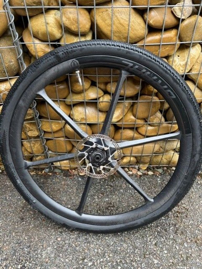 Used graal 6SPDC 2025 bike — image 6 of 8